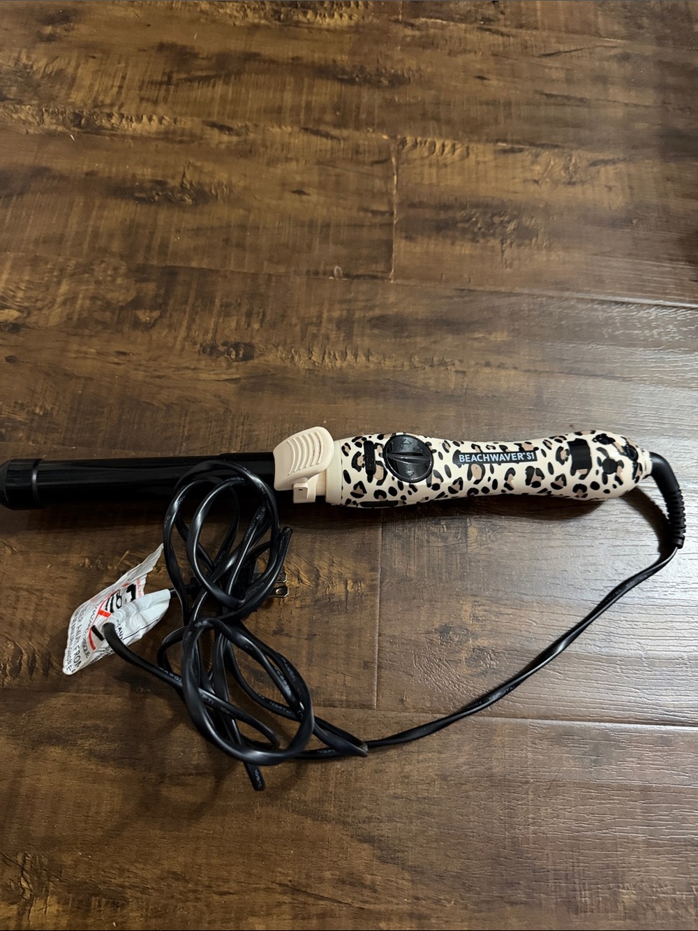 BEACHWAVER S1 Leopard Curling Iron - Cream & Black